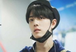 李现和肖战最新爆料图片,时尚大片曝光，魅力四溢引期待